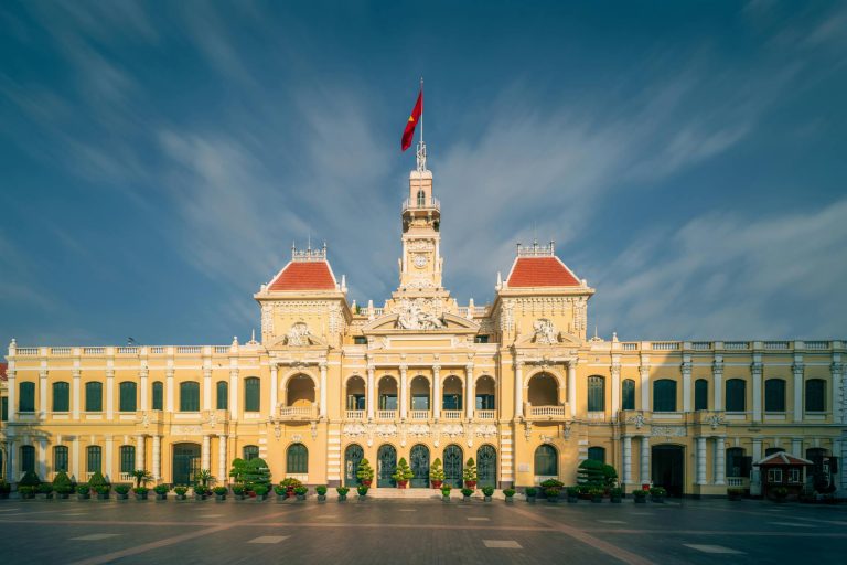 đặt vé limousine Sài Gòn Phan Thiết đón tận nơi