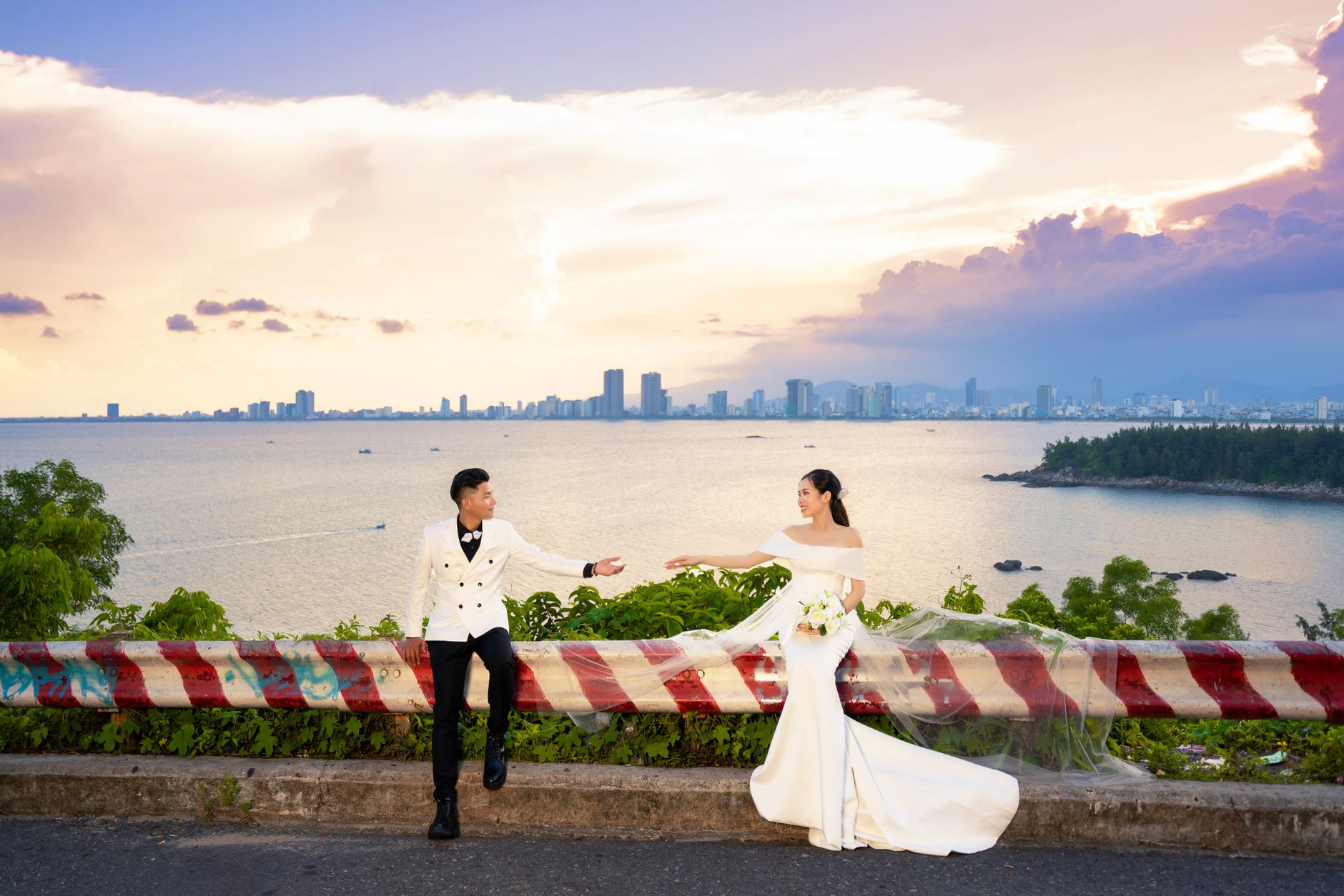 Giá vé limousine Sài Gòn Nha Trang cuối tuần: đi sớm để kịp ngắm biển và ăn hải sản