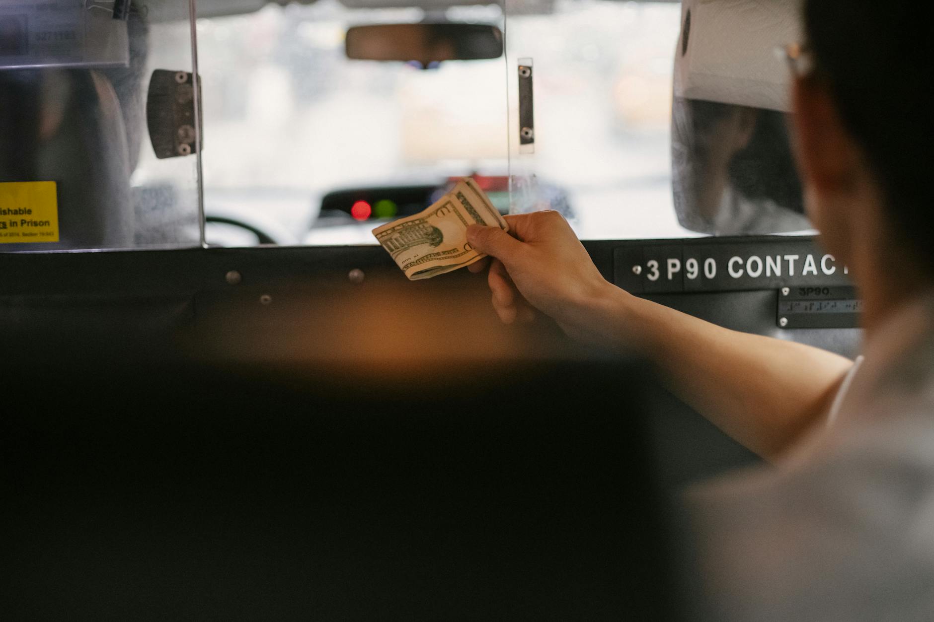 kinh nghiệm đặt vé limousine cuối tuần không tăng giá