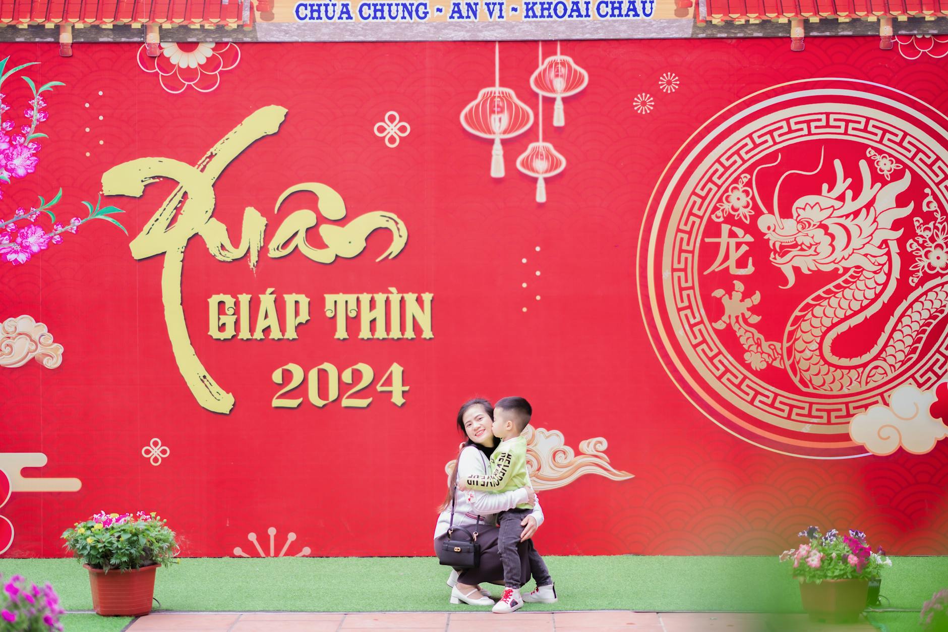 Lịch âm hôm nay 4/6/2026: Lịch vạn niên hôm nay, lịch âm dương hôm nay và gợi ý giờ đẹp, hướng xuất hành