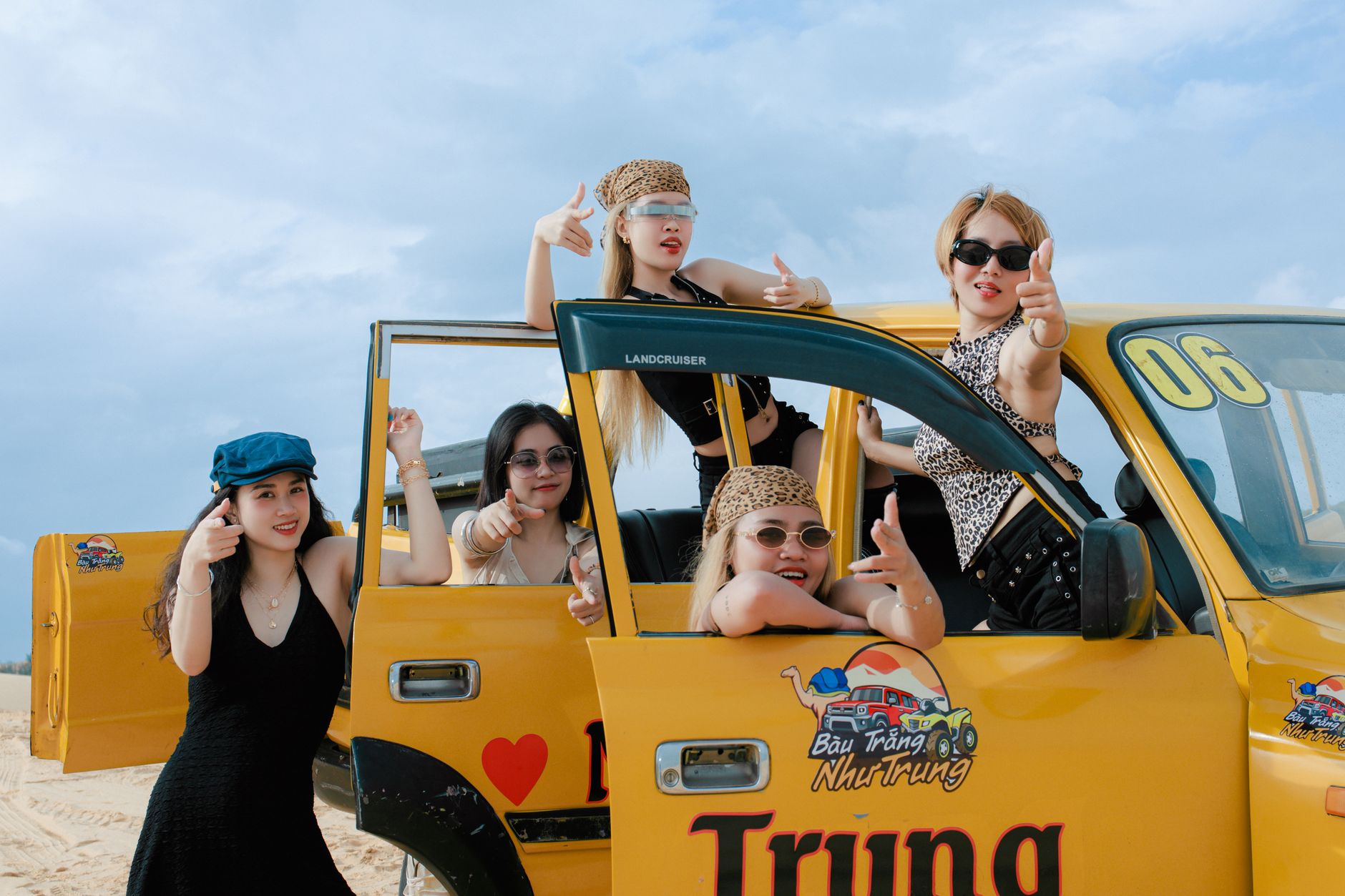 Kinh nghiệm đặt vé limousine đi Côn Đảo cuối tuần: Đi sao cho kịp tàu, đỡ mệt và chủ động lịch trình