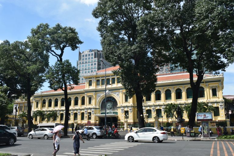 đi limousine Sài Gòn Vũng Tàu có đón tận nơi không và nên đi chuyến giờ nào ít say xe