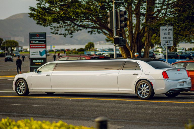 kinh nghiệm đặt vé limousine mùa cao điểm nên mua lúc nào