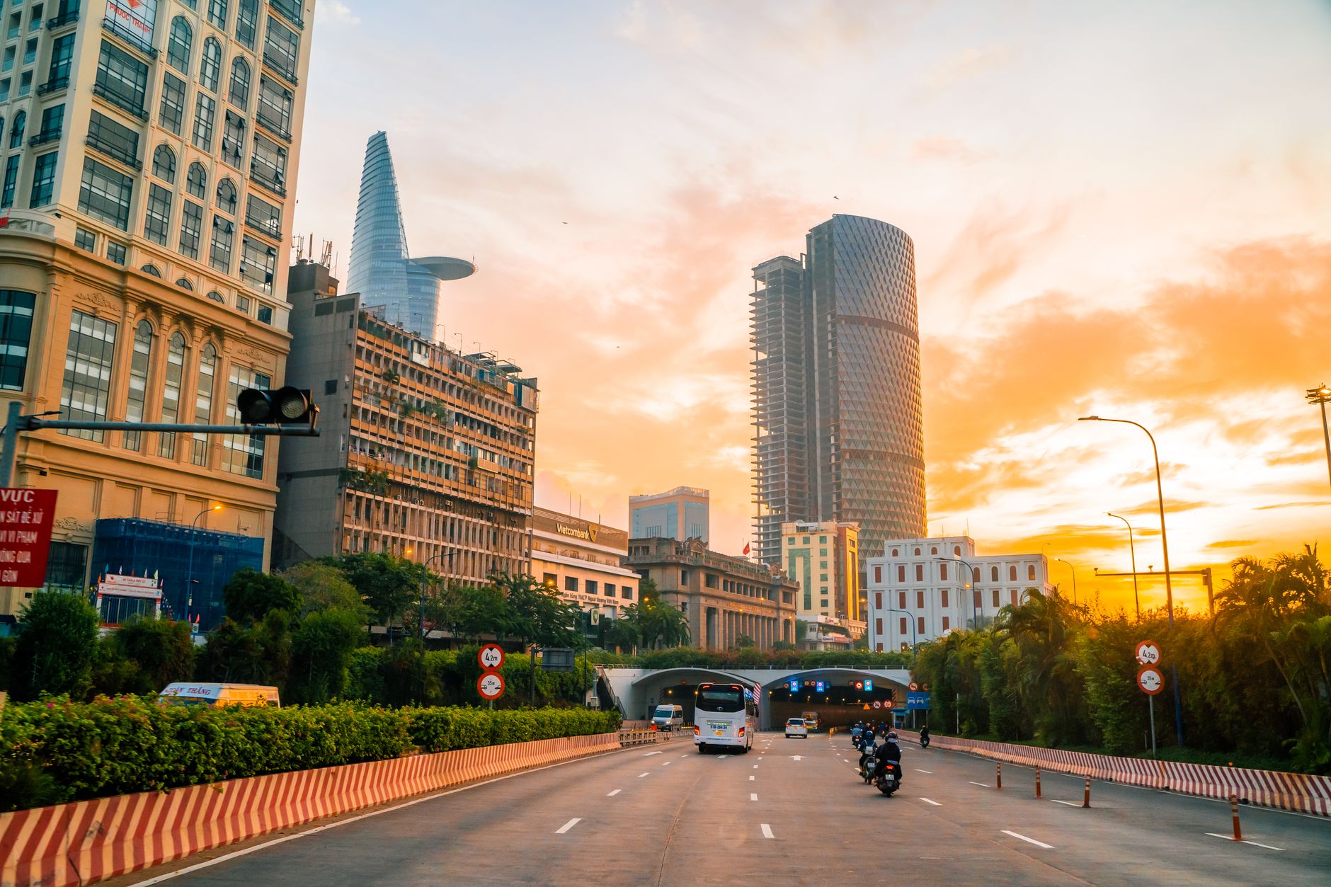 kinh nghiệm đặt vé limousine Sài Gòn Vũng Tàu đón trả tận nơi cuối tuần