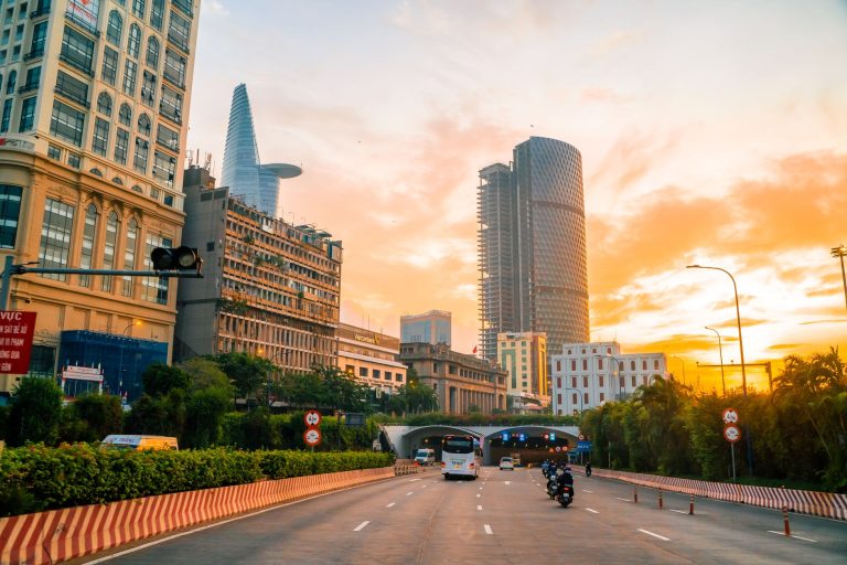 kinh nghiệm đặt vé limousine Sài Gòn Vũng Tàu mùa cao điểm