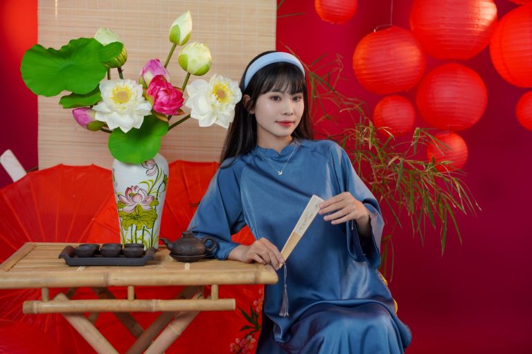 lịch âm hôm nay 4/8/2026 giờ hoàng đạo
