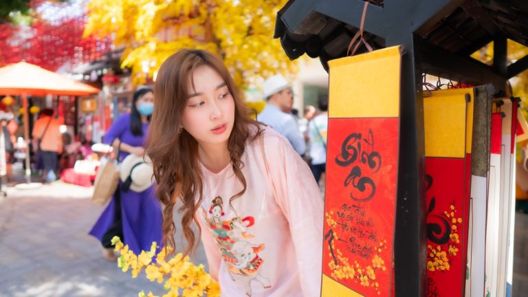 lịch âm hôm nay 23/09/2026 giờ hoàng đạo giờ hắc đạo